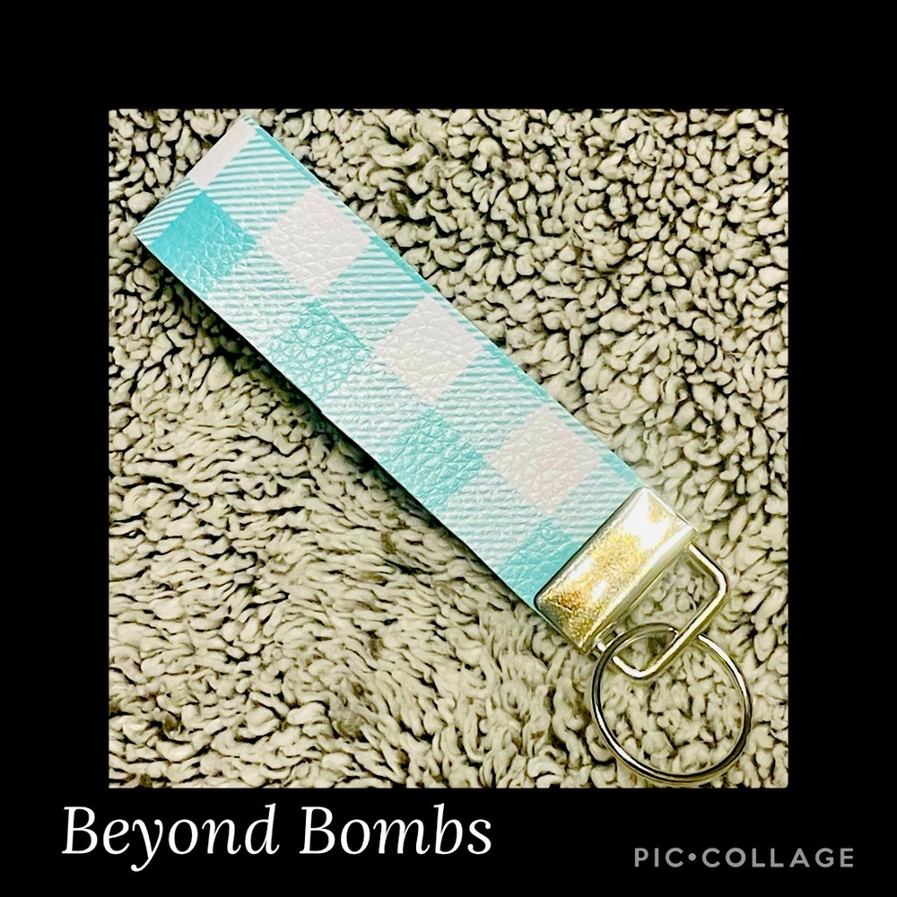 Checkered Teal and White Wristlet - Handmade
